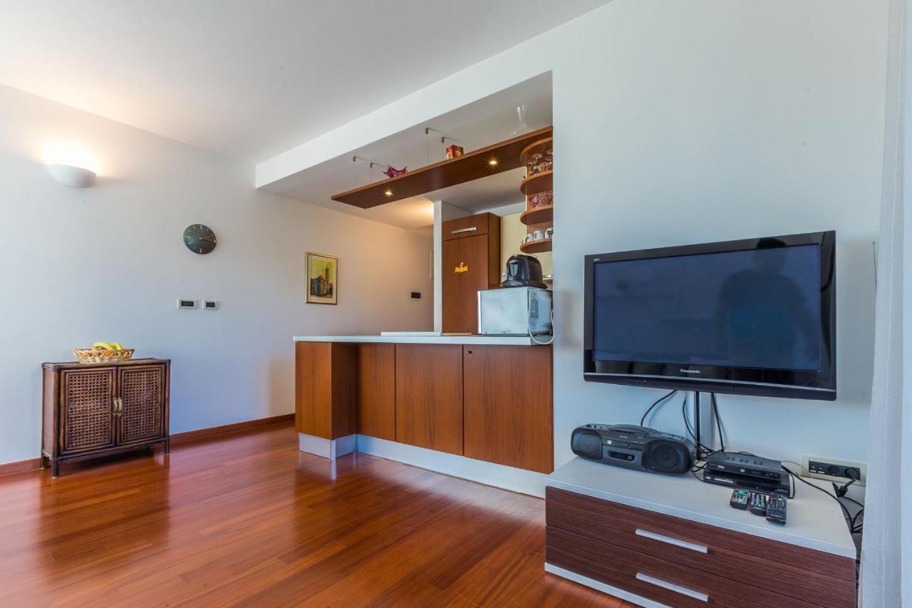 Adriano 2Br Apartment With Terrace Zadar Buitenkant foto