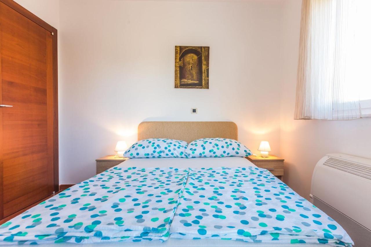 Adriano 2Br Apartment With Terrace Zadar Buitenkant foto